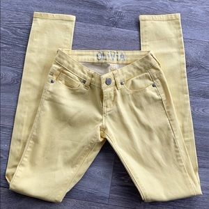 Delias yellow color pants